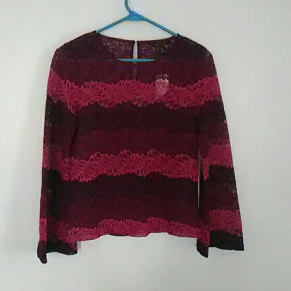 Banana republic lace bell sleeve top NWT